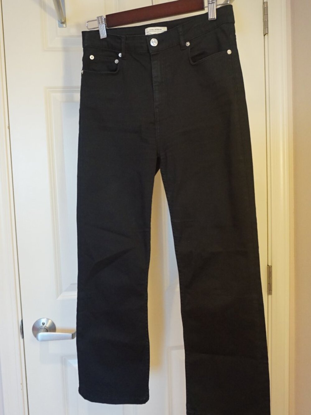 ZARA | High Rise Black Cropped Flare Pant | Size 6